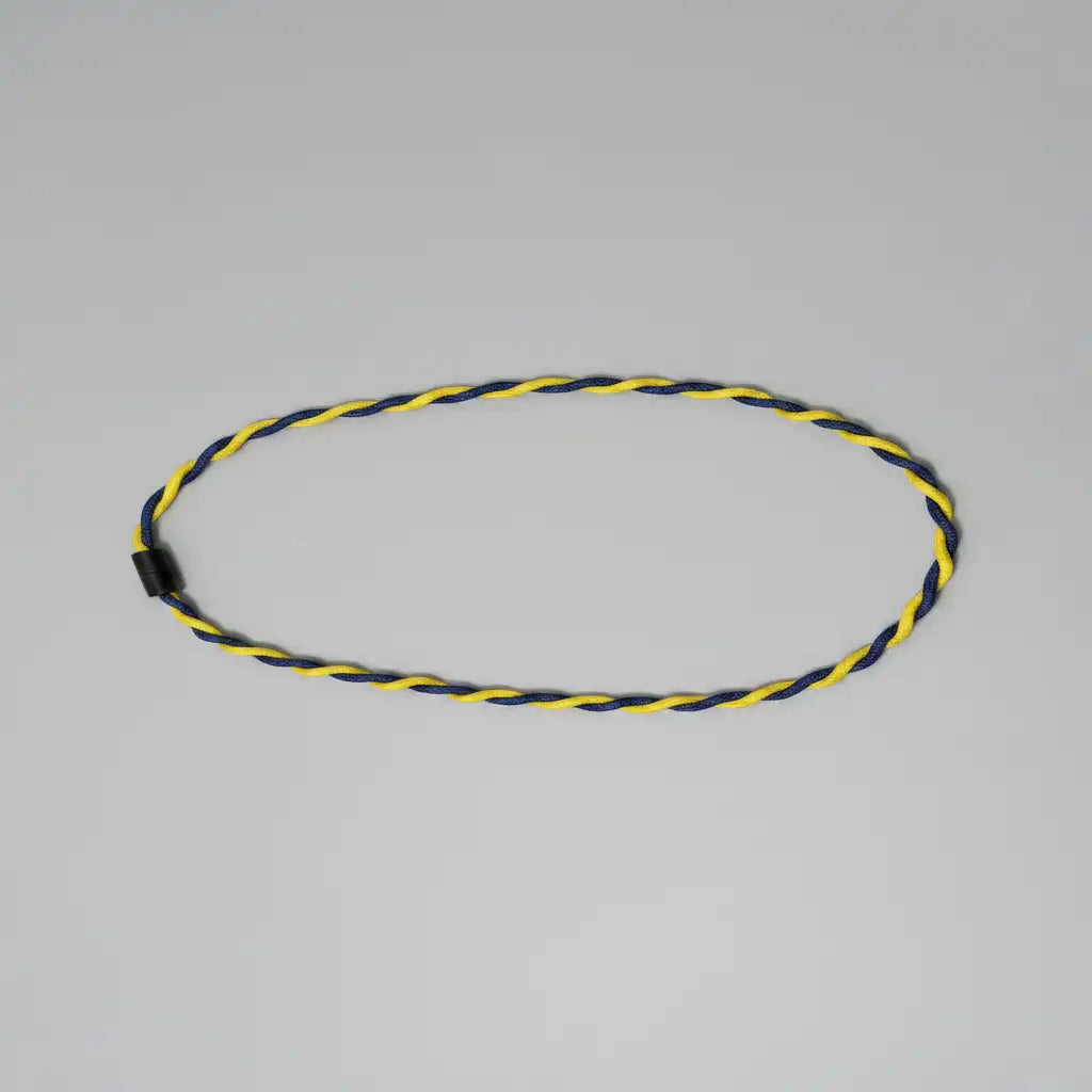 Collana Twist in Paracord blu e giallo ispirata alla livrea di Aldo Festante