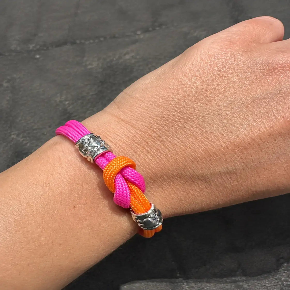 Bracciale Nodo Marinaio rosa e arancio personalizzato per cliente Urban Kord