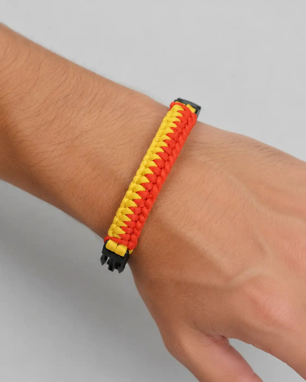 Bracciale Cobra in Paracord 550 giallo e rosso fatto a mano