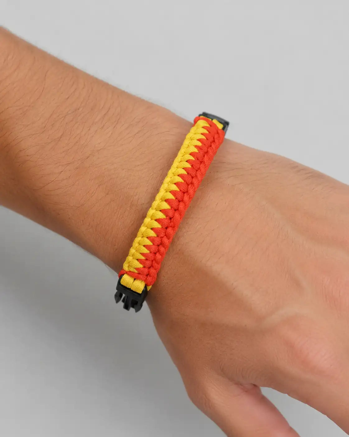 Bracciale Cobra in Paracord 550 giallo e rosso fatto a mano