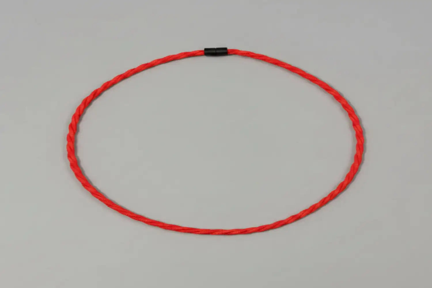 Collana twist in Paracord arancione fatta a mano