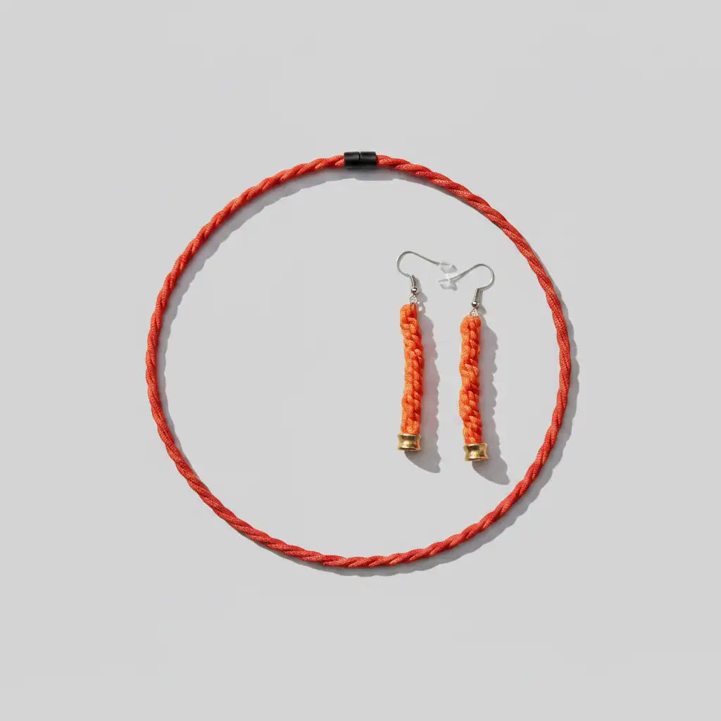 Set con collana twist in Paracord e orecchini pendenti in Microparacord arancione